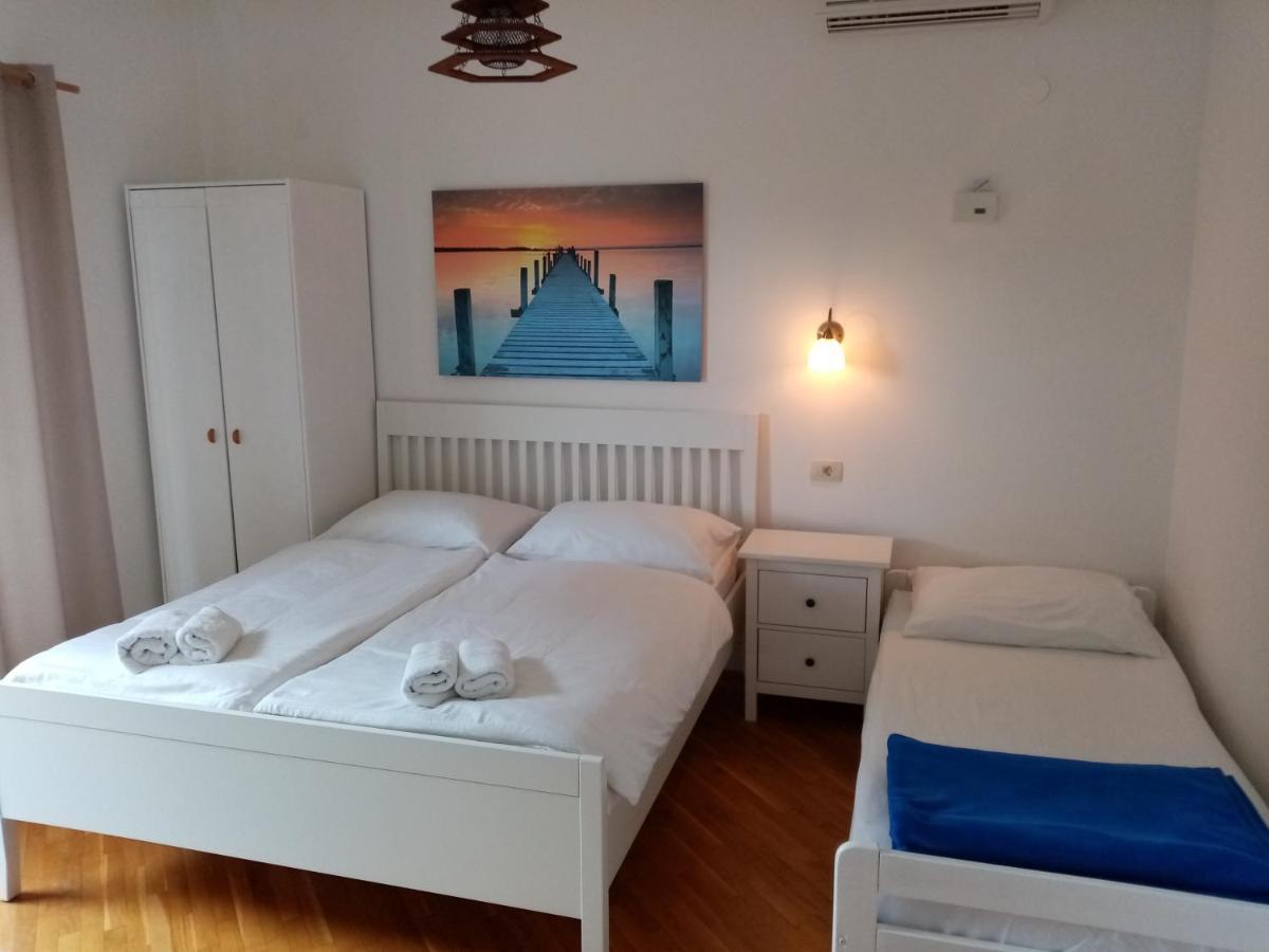 Summerhouse Duce Omis ภายนอก รูปภาพ